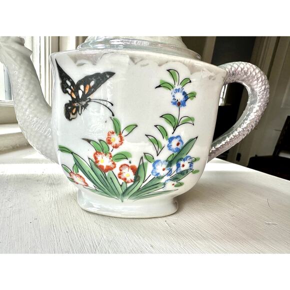 Beautiful Butterfly & Flower Japanese Tea Set - Picture 3 of 13